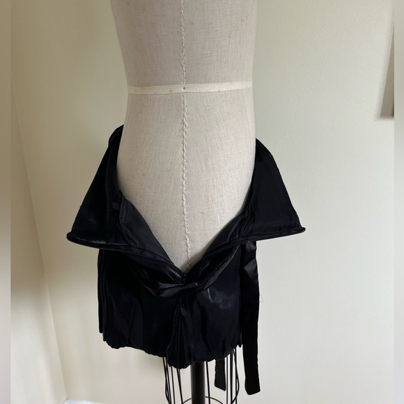 Stylish black bubble skirt with tie waist, metallic sheen, side zip - Picture 7 of 9